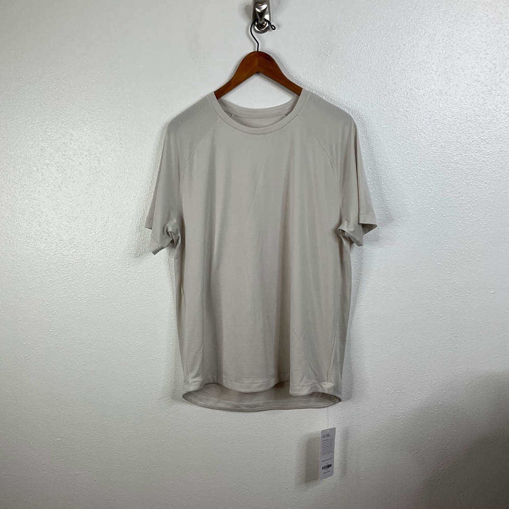 CRZ Yoga NWT Milky White Short Sleeve Shirt Size Large